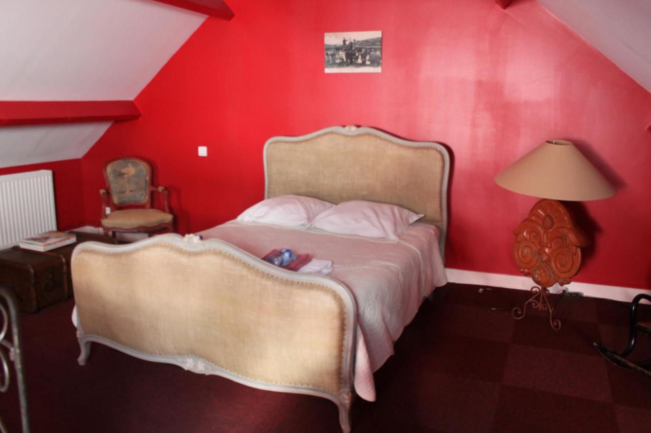 Chambres et table d'hôtes, maisonnettes individuelles dans propriété privée Vézinnes Exterior foto